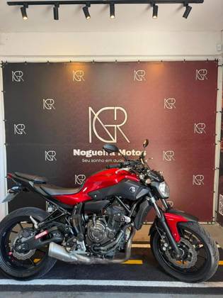 YAMAHA MT-07 ABS YAMAHA MT-07 ABS